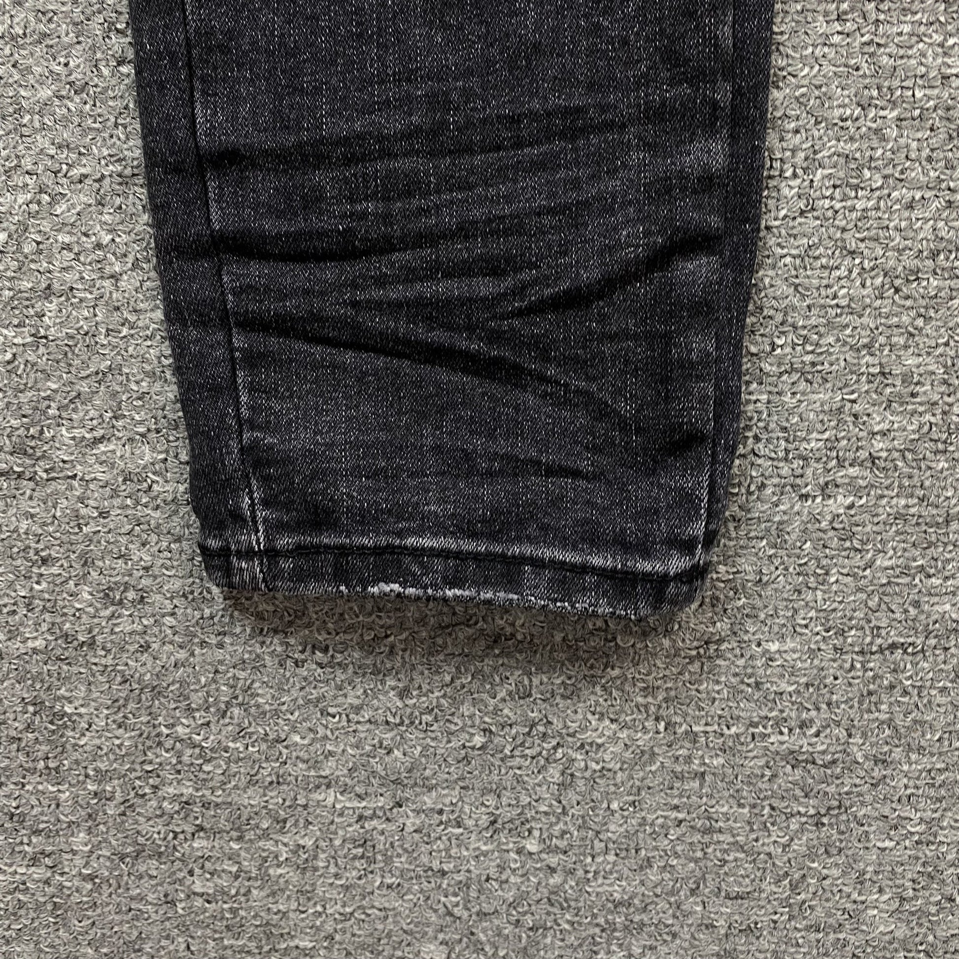 AMIRI VARSITY LOGO REPAIR JEANS - Vanté®
